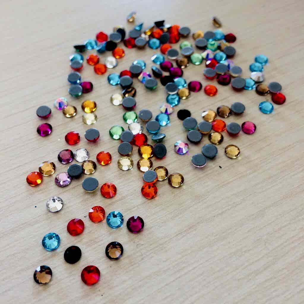 Yuvarlak Kristal Cam Hotfix Yapıştırma Taş Karışık Renkli 4 mm Ss 16